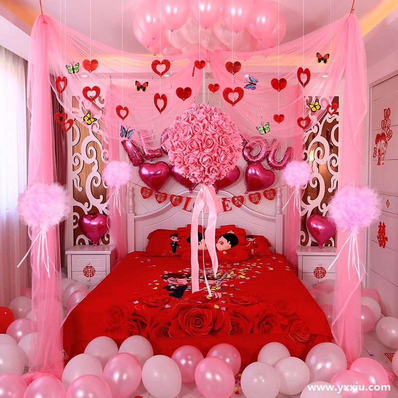 爱女出阁微请帖范文有哪些?出阁宴请贴的格式包含哪些内容?